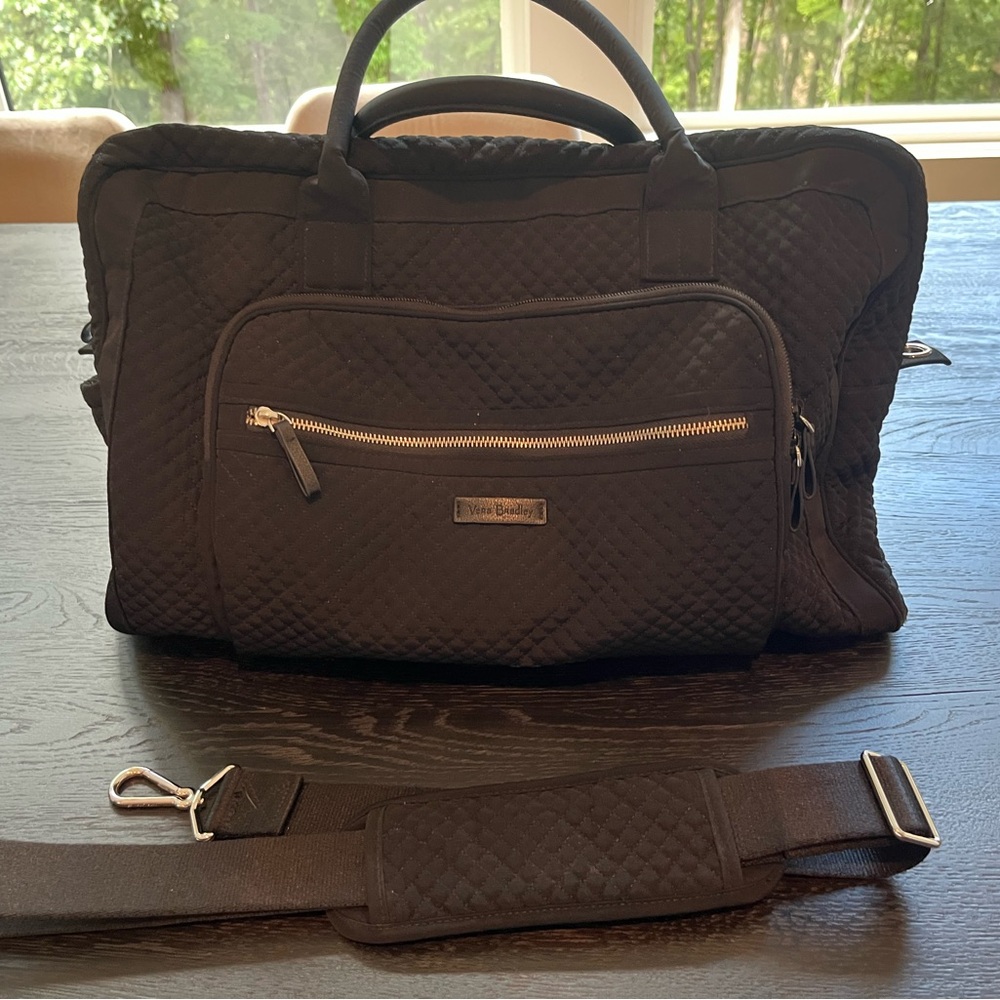 Vera Bradley Black Quilted Men's Bag